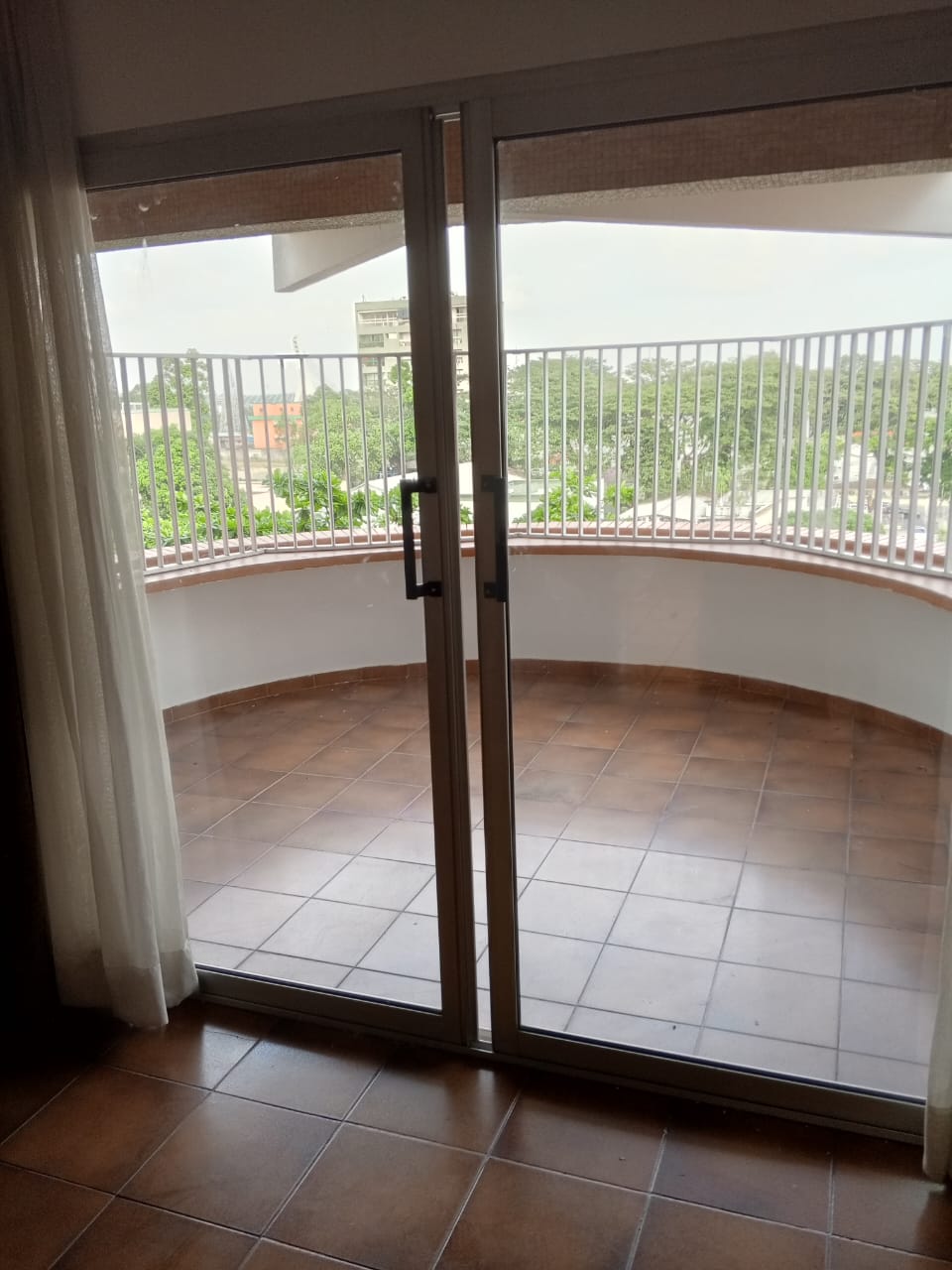  Bel appartement résidentiel  à vendre au Plateau les Harmonies